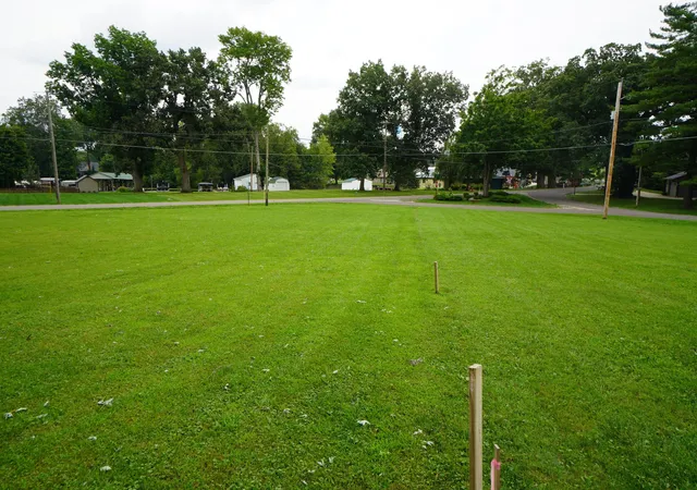 2nd image of 1102 W Lakeshore Se, Hebron, OH 43025 | MLS# 226030566
