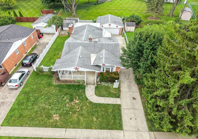 3rd image of 2683 Eugene Ave, Grove City, OH 43123 | MLS# 226030579
