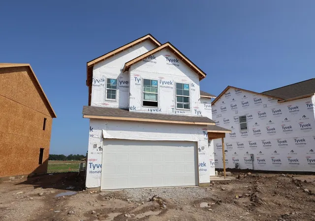 1st image of 1133 Brittany Dr, Delaware, OH 43015 | MLS# 226030483