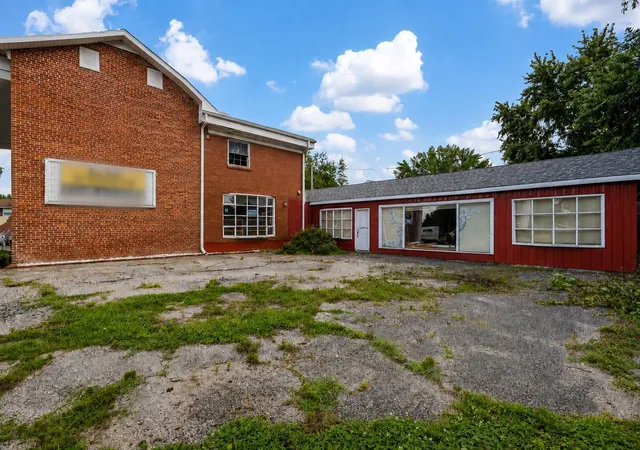 3rd image of 3900 Noe Bixby Rd, Columbus, OH 43232 | MLS# 226030488