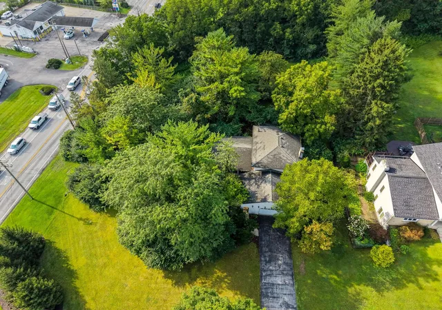 5th image of 755 Clubview Blvd S, Columbus, OH 43235 | MLS# 226031258