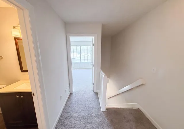 2nd image of 5698 Canehill Ln, Hilliard, OH 43026