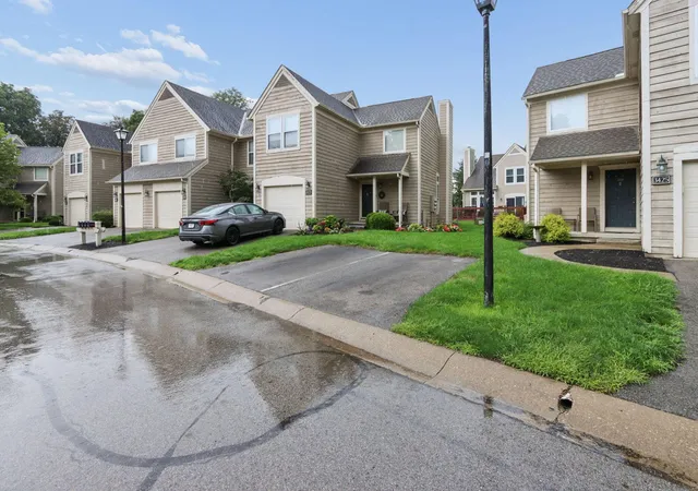 3rd image of 3414 Eastwoodlands Trl, Hilliard, OH 43026 | MLS# 226031372