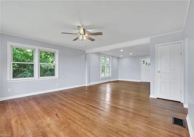 Photo 4 of Single family home for sale at 530 Wooster Rd, Mount Vernon, OH 43050 | MLS# 226030526 | Listing updated on 2026-10-07