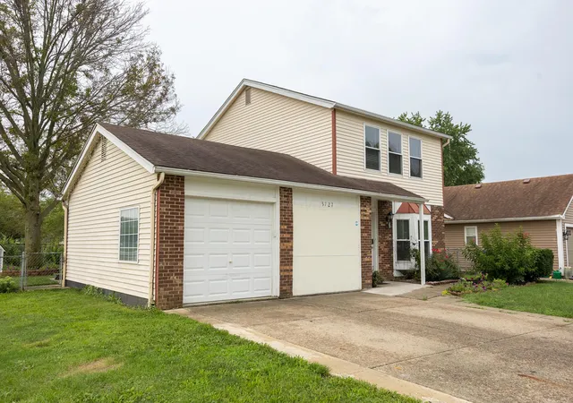 1st image of 5727 Chanwick Dr, Galloway, OH 43119 | MLS# 226030793