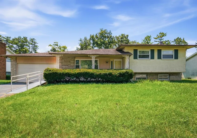 1st image of 5417 Walshire Dr, Columbus, OH 43232 | MLS# 226030707