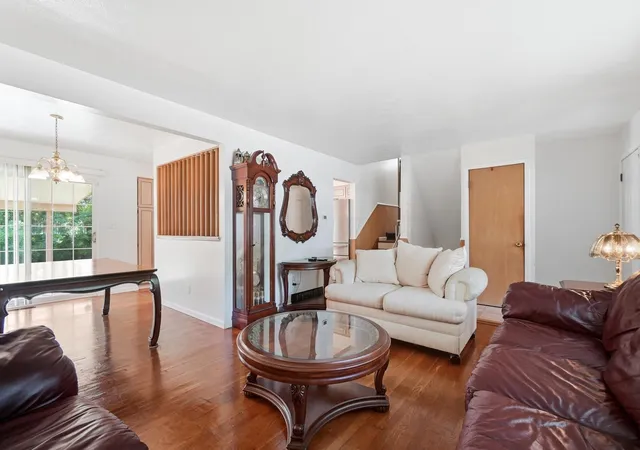 4th image of 5417 Walshire Dr, Columbus, OH 43232 | MLS# 226030707
