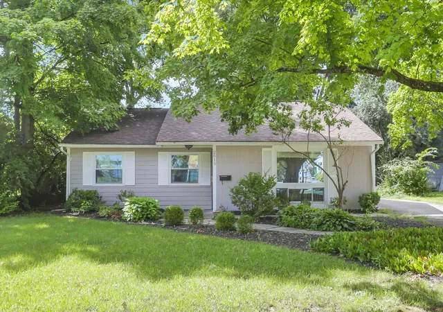 Photo 1 of Single family home for sale at 2515 Swansea Rd, Columbus, OH 43221 | MLS# 226032174 | Listing updated on 2026-09-12