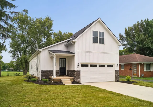 Photo 3 of Single family home for sale at 3812 Glenna Ave, Grove City, OH 43123 | MLS# 226030900 | Listing updated on 2026-10-01