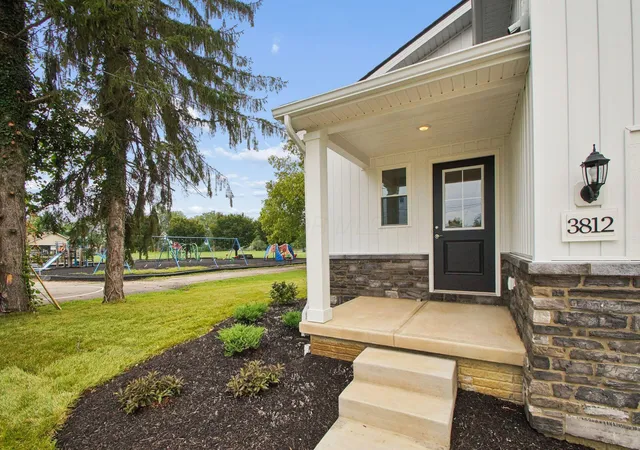 Photo 4 of Single family home for sale at 3812 Glenna Ave, Grove City, OH 43123 | MLS# 226030900 | Listing updated on 2026-10-01