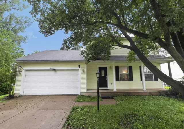 3rd image of 3601 Stonecross Ln, Hilliard, OH 43026 | MLS# 226030894