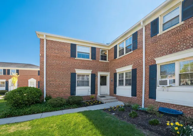 2nd image of 1775 Northwest Ct #105, Columbus, OH 43212 | MLS# 226030608
