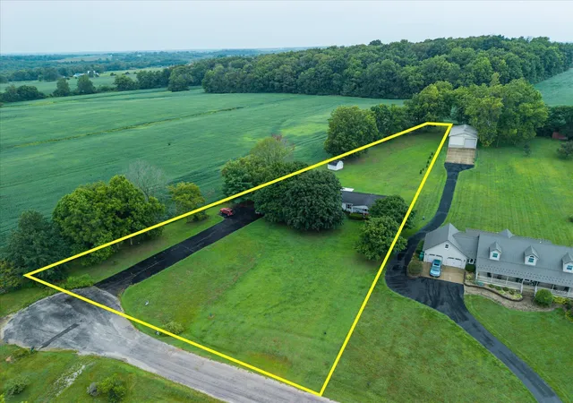 2nd image of 12873 Lakeside Dr, Greenfield, OH 45123 | MLS# 226030653