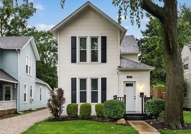 1st image of 239 Elm St, Marion, OH 43302 | MLS# 226030625