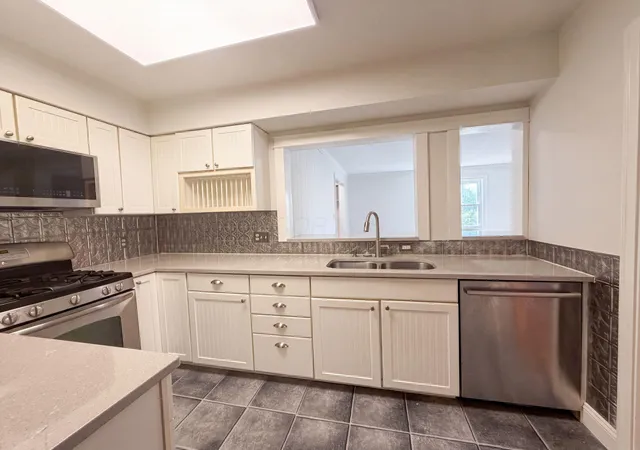 Photo 3 of Sale Pending at 751 Grandon Ave, Columbus, OH 43209 | MLS# 226030631 | Listing updated on 2026-08-21