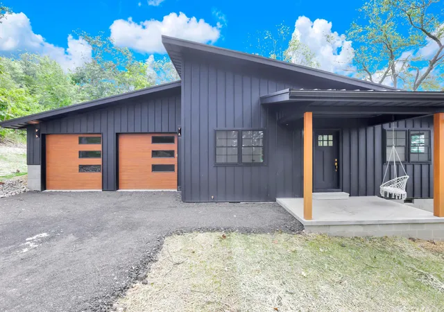 1st image of 1438 Ragged Ridge Rd, Frankfort, OH 45628 | MLS# 226030678