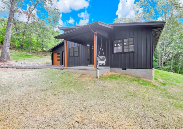 Photo 3 of Single family home for sale at 1438 Ragged Ridge Rd, Frankfort, OH 45628 | MLS# 226030678 | Listing updated on 2026-09-28