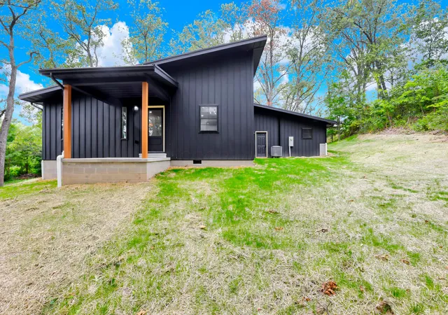 Photo 4 of Single family home for sale at 1438 Ragged Ridge Rd, Frankfort, OH 45628 | MLS# 226030678 | Listing updated on 2026-09-28