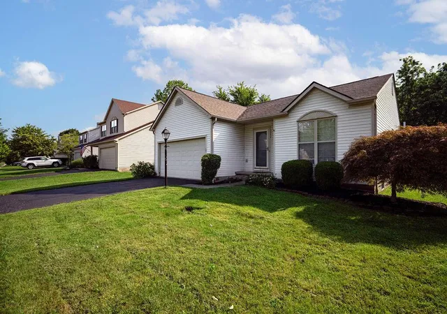 Photo 3 of Single family home for sale at 3342 Patcon Way, Hilliard, OH 43026 | MLS# 226030661 | Listing updated on 2026-08-29