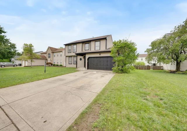 3rd image of 3783 Kersdale Pl, Grove City, OH 43123 | MLS# 226031412