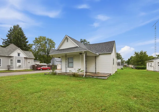Photo 3 of Single family home for sale at 902 S North St, Washington Court House, OH 43160 | MLS# 226030658 | Listing updated on 2026-08-13