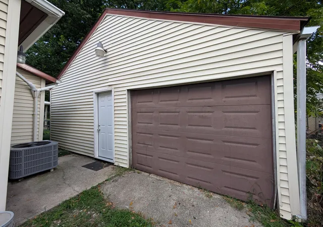 14th image of 76 Cambria St, Newark, OH 43055 | MLS# 226030901