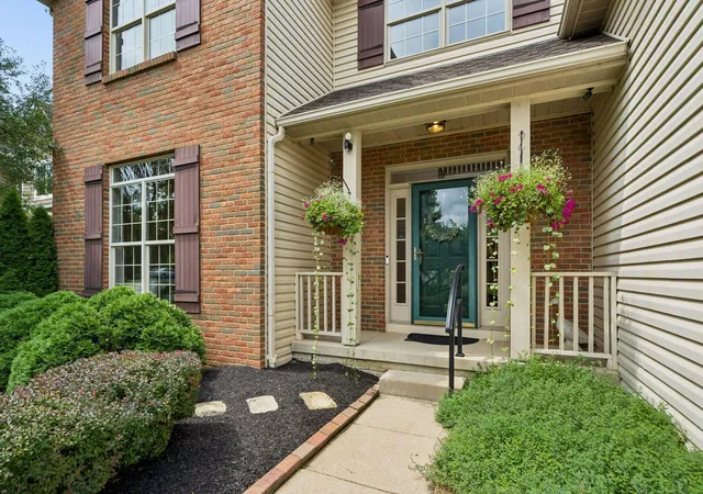 Photo 3 of Single family home for sale at 3564 Waterbury Ln, Powell, OH 43065 | MLS# 226031916 | Listing updated on 2026-08-24