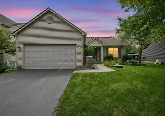 1st image of 318 Pecan Ct, Delaware, OH 43015 | MLS# 226031553