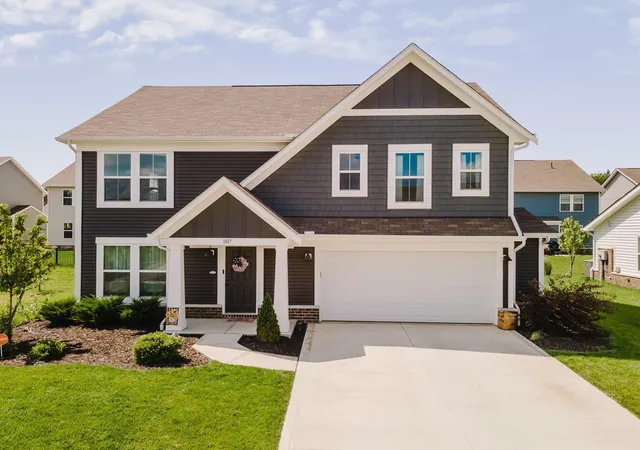 1st image of 1017 Queen Bee Pl, Grove City, OH 43123 | MLS# 226030727