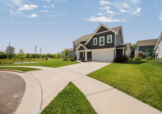 3rd image of 1017 Queen Bee Pl, Grove City, OH 43123 | MLS# 226030727