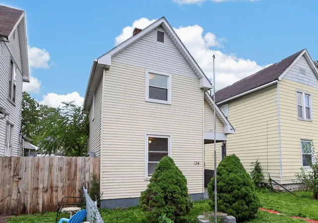 Photo 3 of Single family home for sale at 174 N Princeton Ave, Columbus, OH 43222 | MLS# 226031145 | Listing updated on 2026-09-23