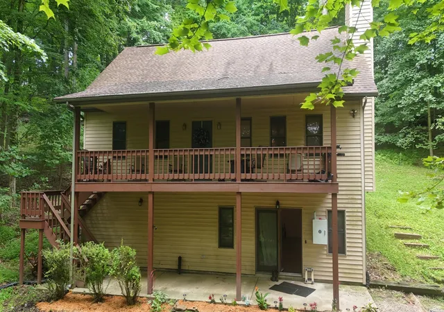 1st image of 547 Terrace Ridge Cir, Howard, OH 43028 | MLS# 226030761