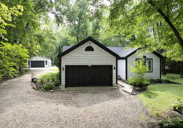 1st image of 6290 Harlem Rd, New Albany, OH 43054 | MLS# 226031750