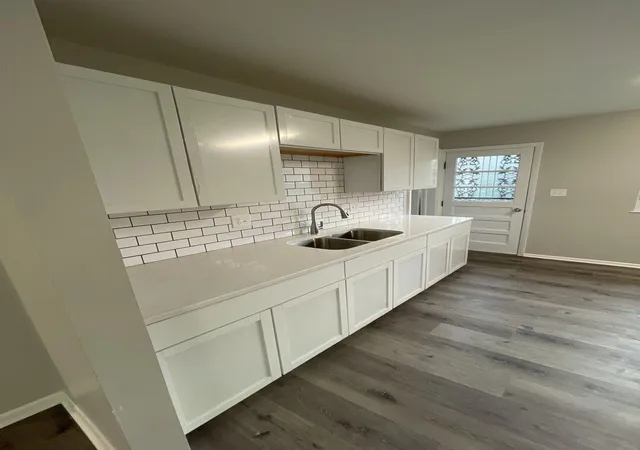 Photo 2 of Single family home for sale at 3352 Norwalk Rd, Columbus, OH 43207 | MLS# 226031652 | Listing updated on 2026-09-12