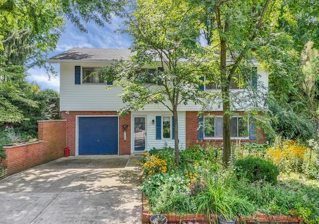 Photo 1 of Single family home for sale at 1859 Coonpath Rd Nw, Lancaster, OH 43130 | MLS# 226030800 | Listing updated on 2026-08-19