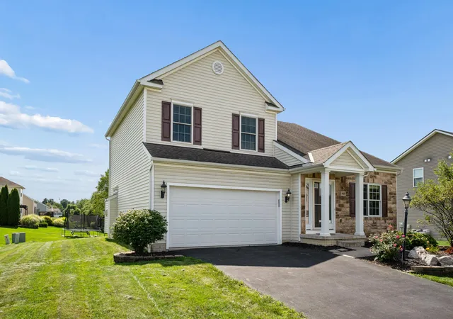 Photo 3 of Single family home for sale at 415 Saffron Dr, Sunbury, OH 43074 | MLS# 226032897 | Listing updated on 2026-08-31