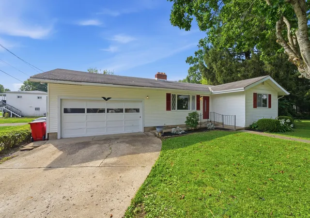 1st image of 431 Wood St, Pataskala, OH 43062 | MLS# 226030816