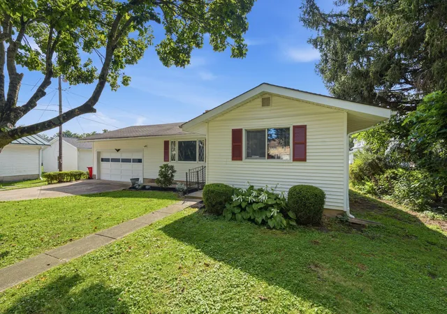 2nd image of 431 Wood St, Pataskala, OH 43062 | MLS# 226030816