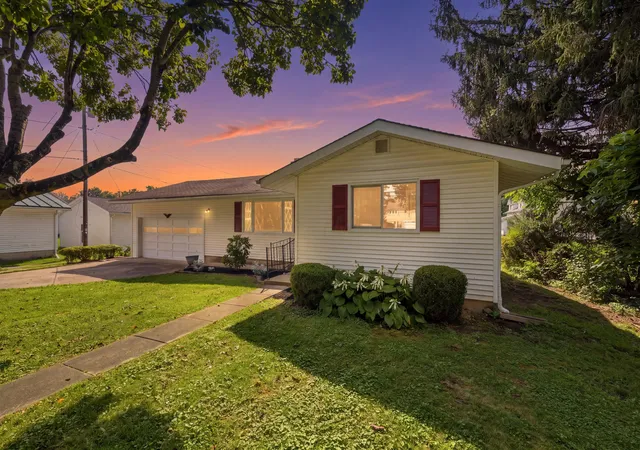 3rd image of 431 Wood St, Pataskala, OH 43062 | MLS# 226030816