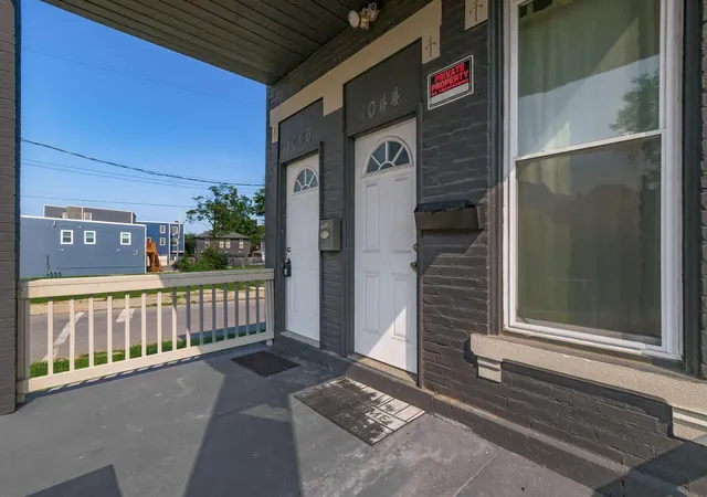 4th image of 1044 E Long St, Columbus, OH 43203