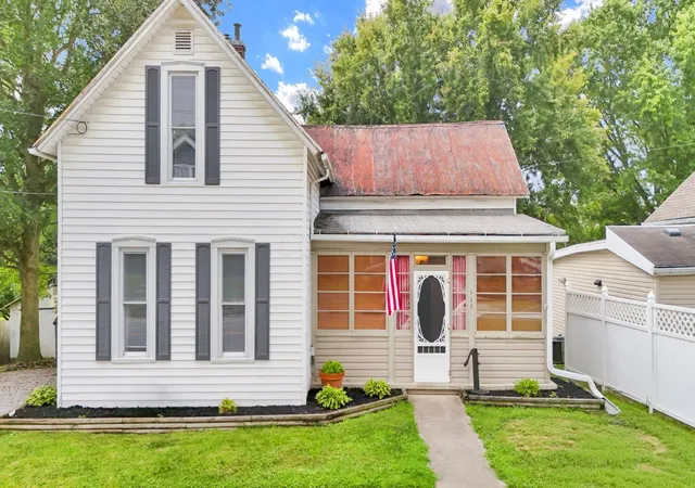 2nd image of 117 N Main St, Pleasantville, OH 43148 | MLS# 226030878