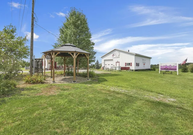 Photo 3 of Single family home for sale at 3265 Barnes Rd, Centerburg, OH 43011 | MLS# 226030842 | Listing updated on 2026-10-02