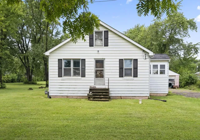 1st image of 2637 Brown Rd, Grove City, OH 43123 | MLS# 226030850