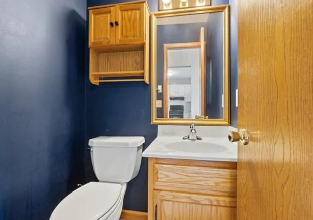 Photo 5 of Single family home for sale at 6 Ashton Dr, Ashville, OH 43103 | MLS# 226031159 | Listing updated on 2026-09-02