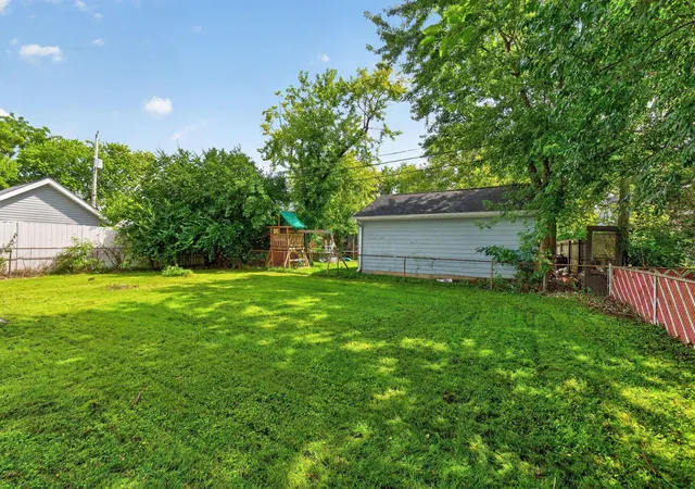 28th image of 392 Weymouth Ln, Columbus, OH 43228 | MLS# 226031636