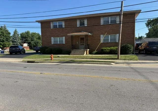 1st image of 5400 Beacon Hill Rd, Columbus, OH 43228 | MLS# 226030997