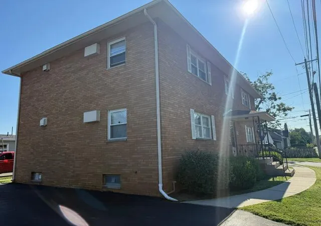 3rd image of 5400 Beacon Hill Rd, Columbus, OH 43228 | MLS# 226030997