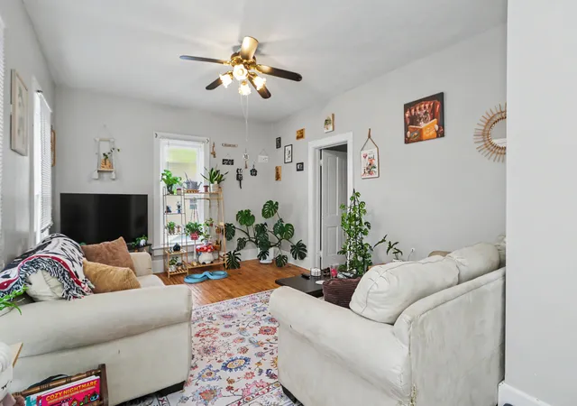 Listing Photo 5 - Condo for sale in building located at 702 704 S E St, Bucyrus, OH 44820