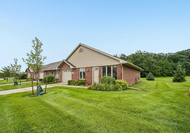 5th image of 837 Hickory Hill Dr, Marysville, OH 43040 | MLS# 226030940