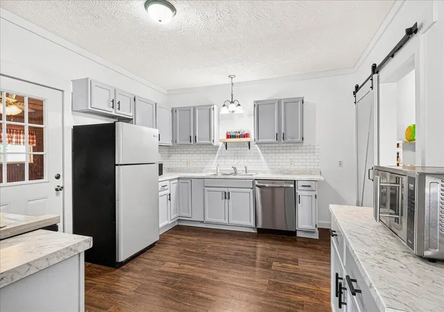 Photo 3 of Single family home for sale at 426 W Light St, Urbana, OH 43078 | MLS# 226030938 | Listing updated on 2026-08-23